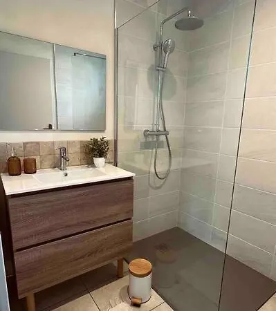 Maisonnette Avec Vue Montagne Et Jardin