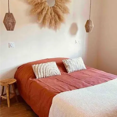 Maisonnette Avec Vue Montagne Et Jardin *