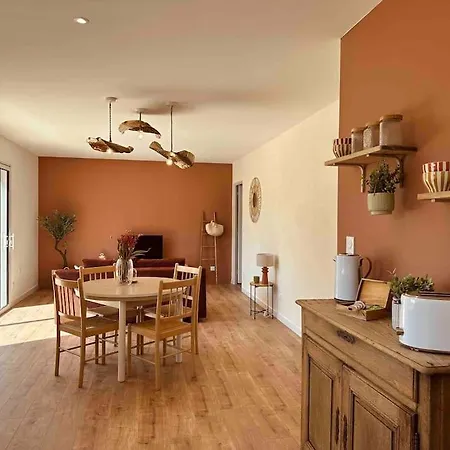 Maisonnette Avec Vue Montagne Et Jardin * Gerde